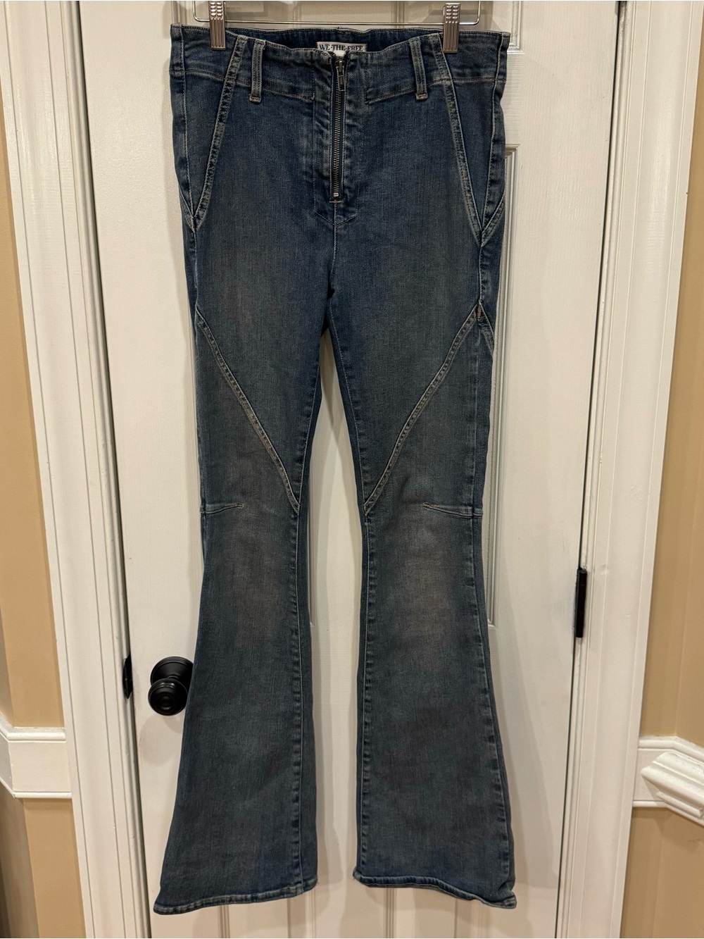 FREE PEOPLE Women's We the Free Mamba Mid-Rise Flare Jeans | Size 28 - Picture 5 of 12